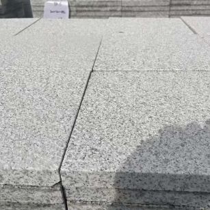 钦州 白麻花岗岩石材推荐 荔枝面地铺石