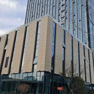 钦州 黄金麻花岗岩外墙干挂