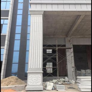 钦州 芝麻白光面花岗岩门楼大柱（罗马柱）配雕花底座