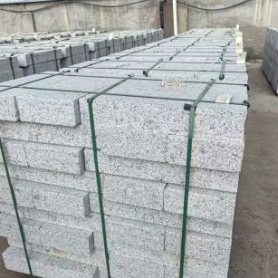 钦州 白麻花岗岩路沿石，弧形路沿石，道牙石，马路牙子，界石，路缘石，平沿石，直岩石，平缘石等