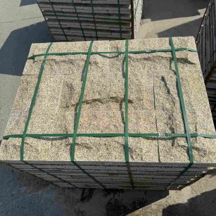 钦州 黄金麻花岗岩石材自然面蘑菇石成品