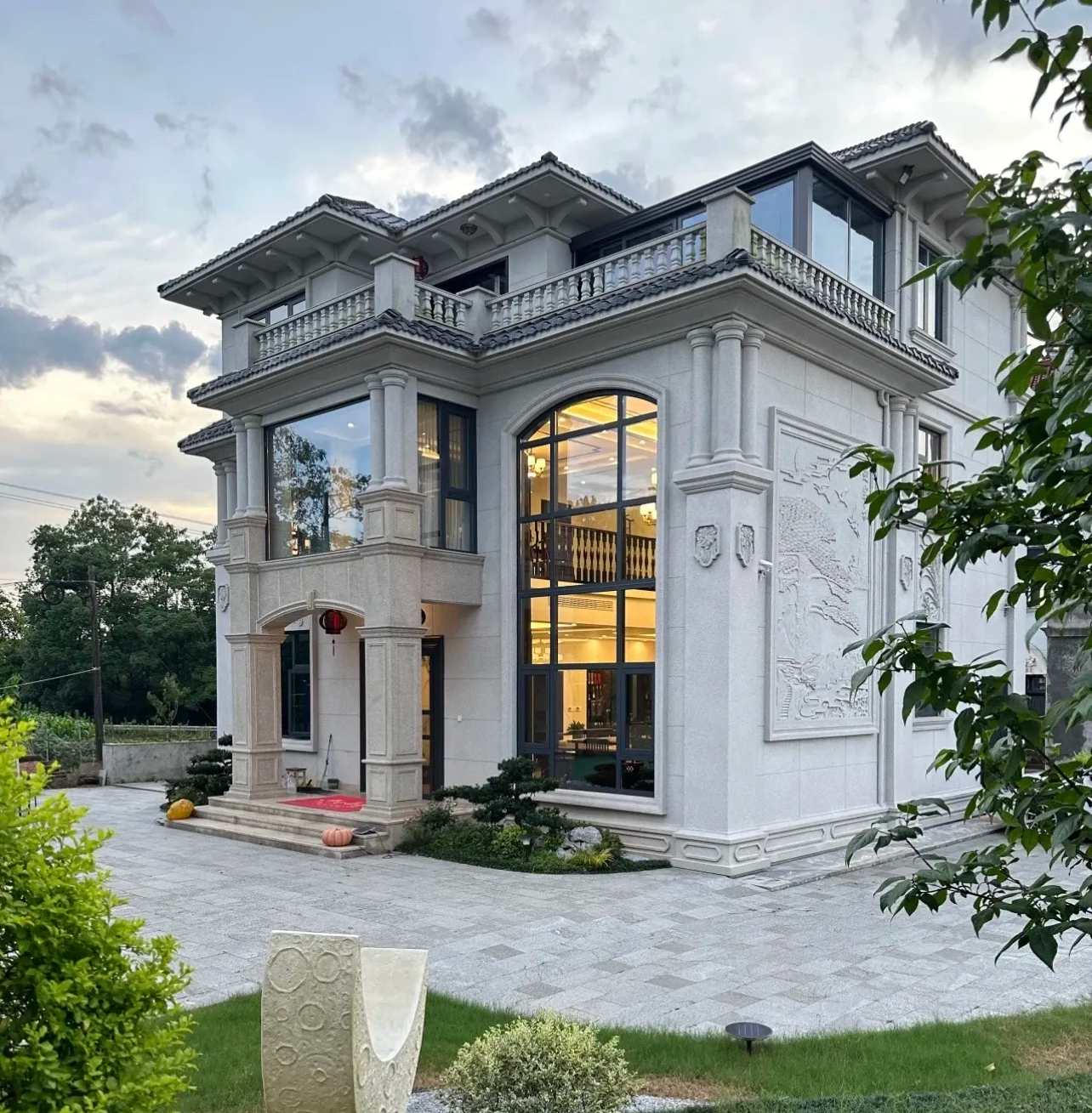 钦州 白麻花岗岩私人别墅干挂石材豪华定制