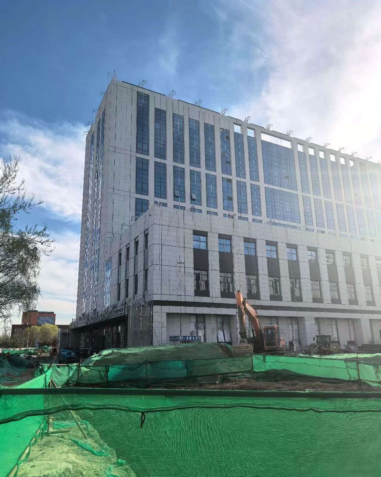 钦州 白麻花岗岩石材外墙干挂