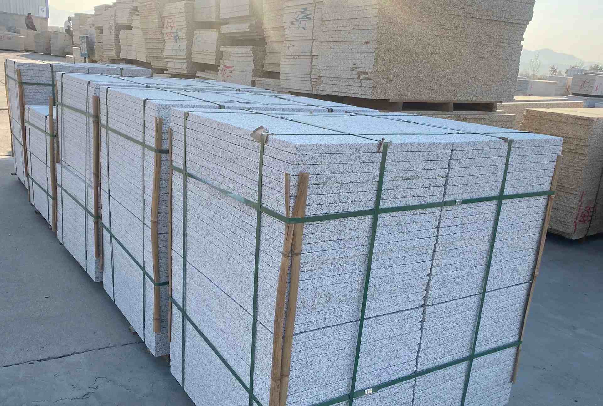 钦州 白麻花岗岩荔枝面地铺石