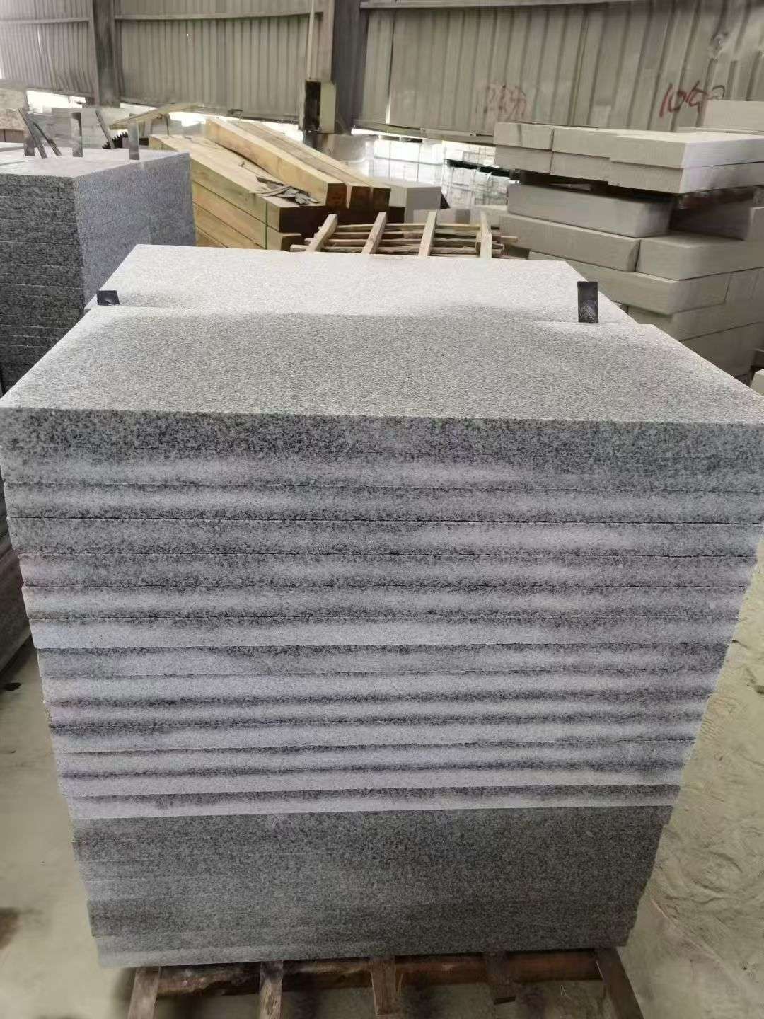 钦州 芝麻白5公分火烧地铺成品，900*400，规格可定制