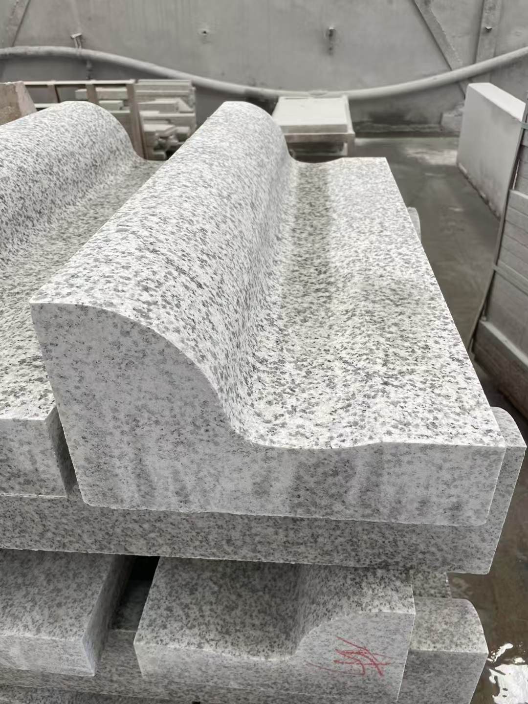 钦州 白麻花岗岩S型路沿石，路侧石，马路牙子等