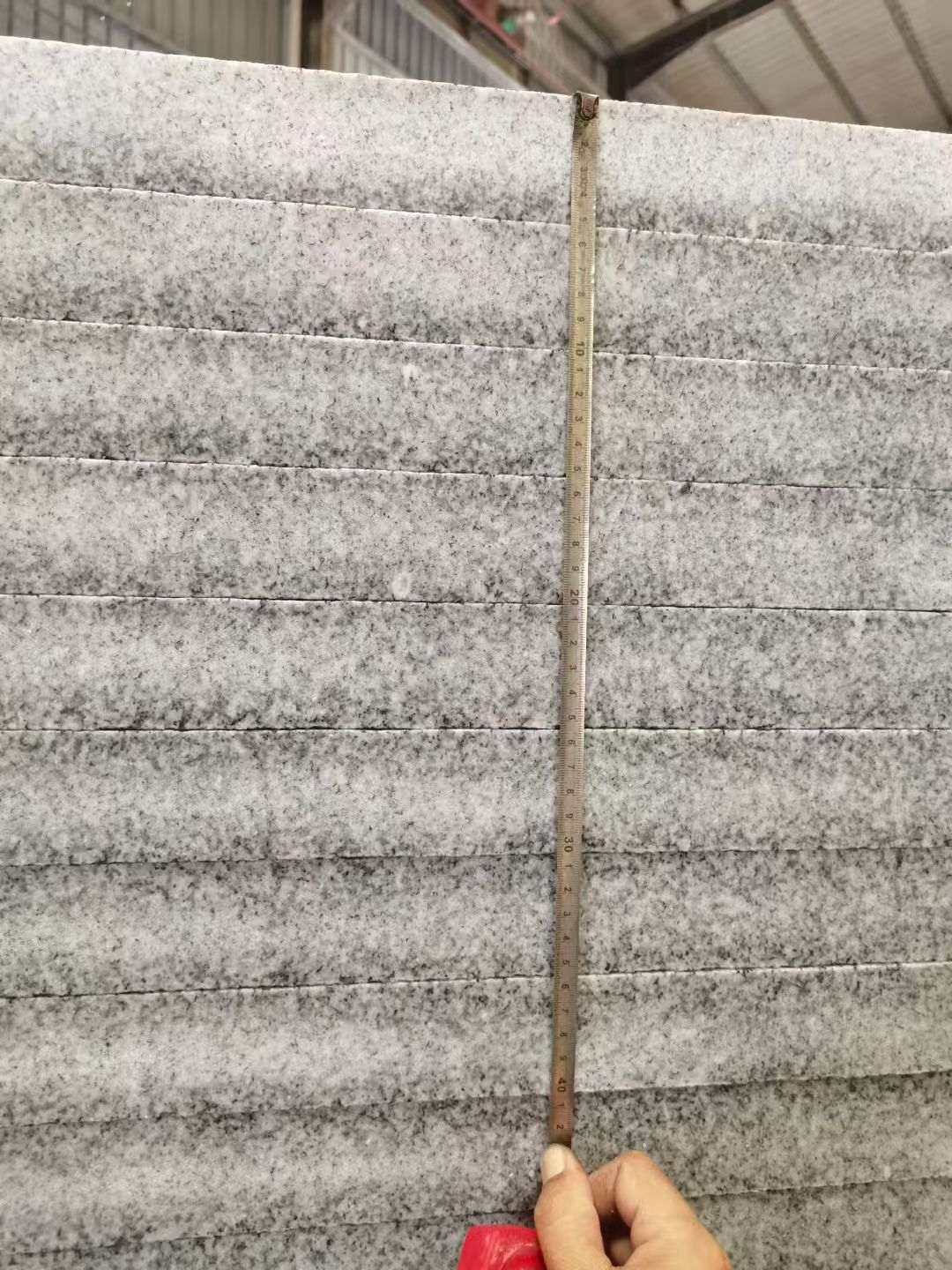 钦州 芝麻白火烧成品厚薄均匀，B料价格接近A料质量