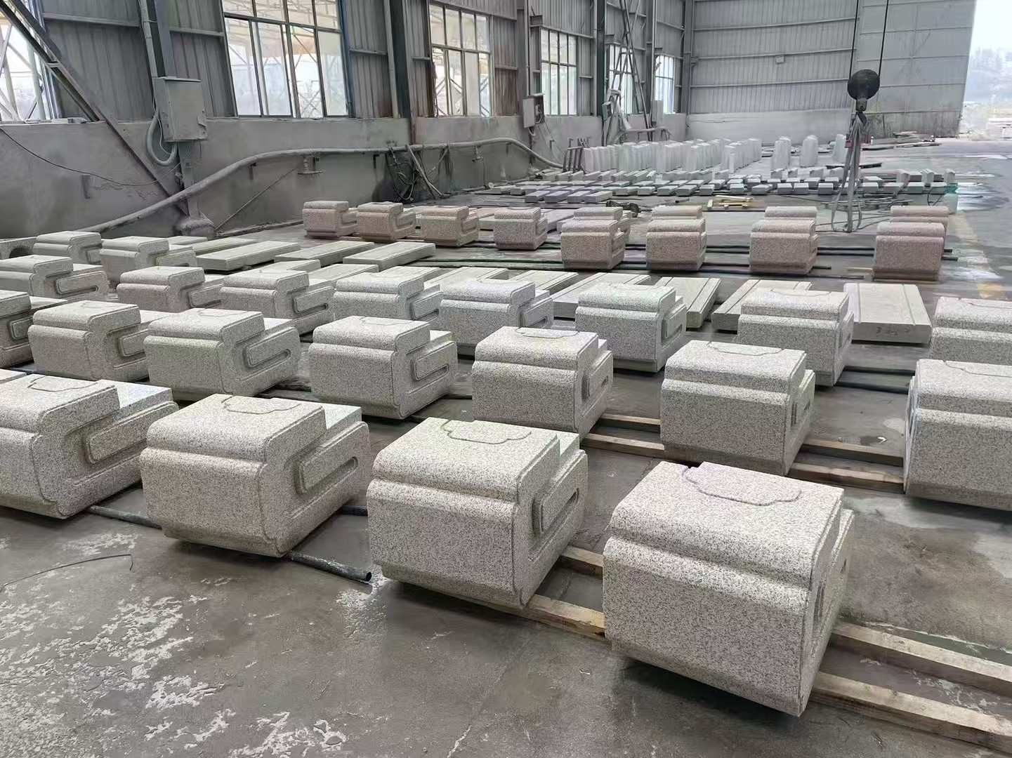 钦州 白麻花岗岩异形加工-石凳，坐凳